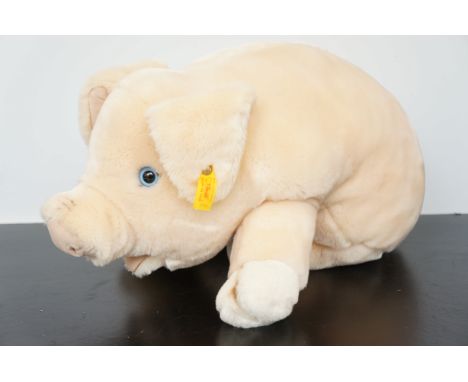 Steiff pig 