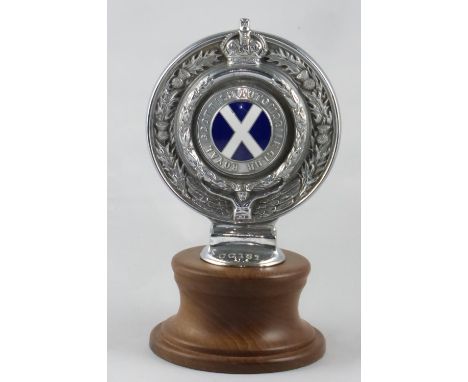 AN RAC - ASSOCIATE'S BADGE, having a Royal Scottish Automobile Club enamel centre, King's crown, chromium-plated brass, numbe