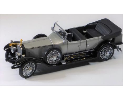 A 1925 ROLLS-ROYCE 40/50HP by Franklin Mint, 1:25th scale model, depicting a four-seat tourer, displayed in plastic/glazed ca