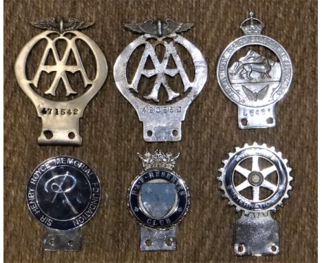 SIX POST-WWII CLUB BADGES to include an RAF Reserves car club badge, a Rolls-Royce Memorial Foundation, Rotary International 