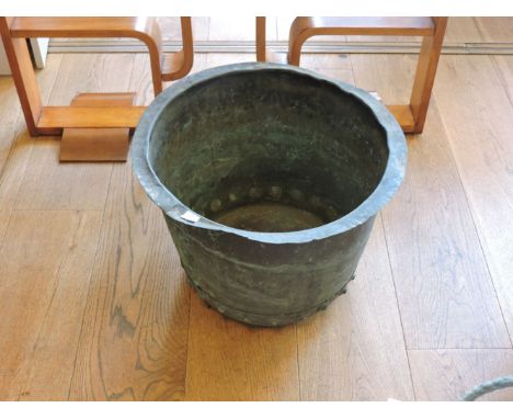 A Victorian copper planter, 44.5cm diameter