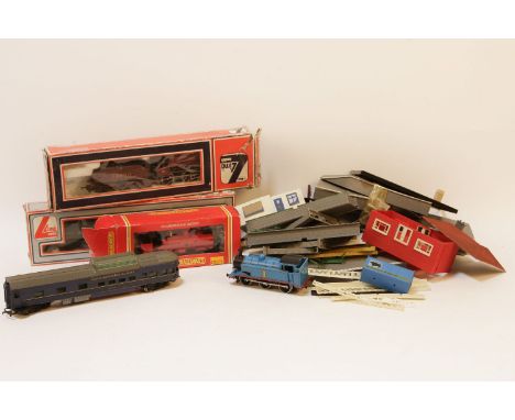 A Lima '00' gauge King George V locomotive and tender (boxed), two others and a collection of related items