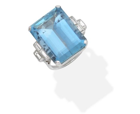 AQUAMARINE AND DIAMOND RINGRectangular step-cut aquamarine and baguette-cut diamonds, aquamarine approx. 27.50cts, ring size 