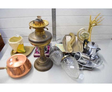 MIXED LOT TO INCLUDE BRASS OIL LAMP BASE, VARIOUS SILVER PLATED WARES, SMALL GLASS CEILING LIGHT SHADES, CASED CUTLERY ETC
