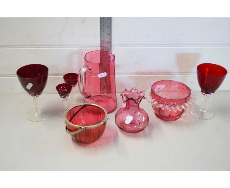 COLLECTION OF CRANBERRY AND RUBY GLASS WARES TO INCLUDE JUG, SUGAR BASIN, DRINKING GLASSES, VASE ETC