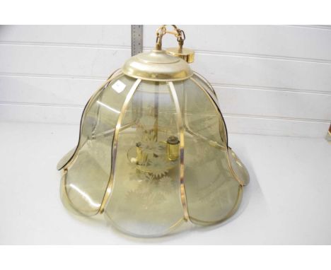 MODERN CEILING LIGHT FITTING WITH FROSTED GLASS SURROUND
