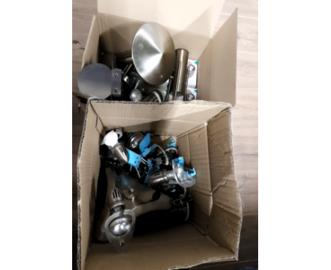 2 BOXES OF ASSORTED LIGHT FITTINGS