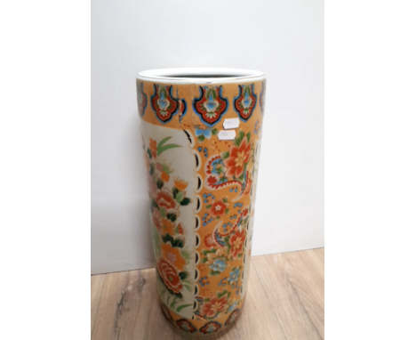 ORIENTAL STYLE STICK STAND
