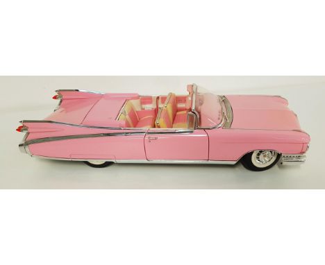 MAISTO DIECAST PINK CADILLAC ELDORADO BIARRITZ (1959)scale 1:12 