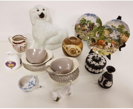 MIXED LOT OF CERAMICSincluding a Wally Dug, Poole Grey Pebble part service, Wedgwood Jasper ware conical vase and three lidde