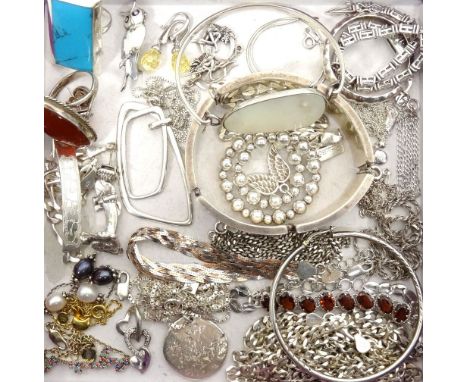 GOOD SELECTION OF SILVER JEWELLERYincluding an amber set bracelet, a carnelian dress ring, a turquoise set ring, earrings, br