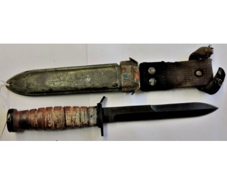 American 1943 dated M3 fighting knife, some wear but still in excellent condition. Fim prop or re-enactment piece. Scabbard A