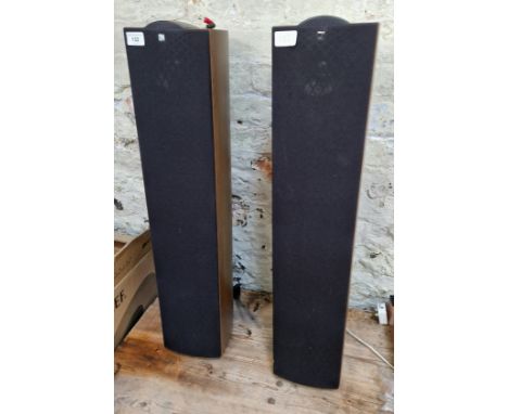 A pair of KEF Q Series, iQ5 speakers.&nbsp;Condition - each speaker appears damage free, general wear to exterior.&nbsp;