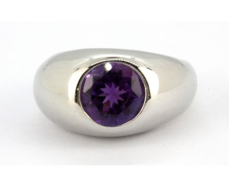 A 925 silver amethyst set ring, (P.5).