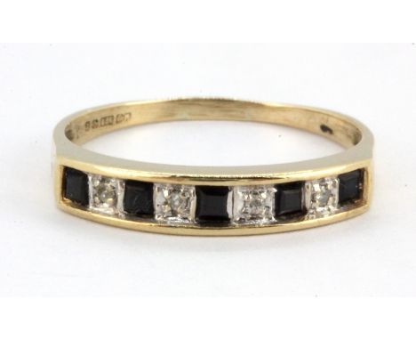 A 9ct yellow gold sapphire and diamond set ring, (Q).