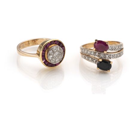 Zwei Diamant-FarbsteinringeRM 57/59Ring in 585/000 Gelbgold gefasst mit einem blauen Saphir ca. 0,75ct und einem Rubin ca. 0,