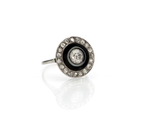 Art-Déco-Diamant-Ringum 1930/40RM 58,5Platin (getestet) besetzt mit einem Altschliff Brillanten ca. 0,55ct, I-J/SI-P (kleiner