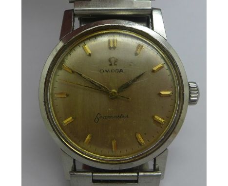 A gentleman's stainless steel Omega Seamaster manual wind wristwatch, calibre 520, 33.5mm diameter, circa 1959, working