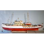 großes Modellboot