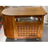 Radioschränkchen