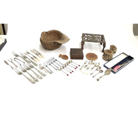 A mixed lot to include flatware, Victorian trivet with Rd number, mahogany trinket box, etc