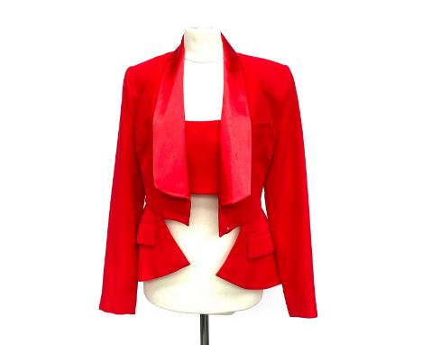 A Sagaza Madrid red jacket, crop top and trousers