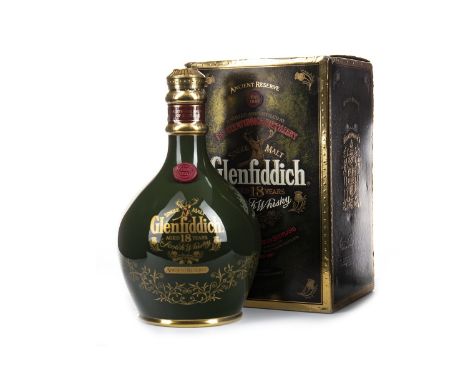 GLENFIDDICH ANCIENT RESERVE AGED 18 YEARS Single Malt Scotch Whisky 700ml, 43% volume, green ceramic bottle, in carton.