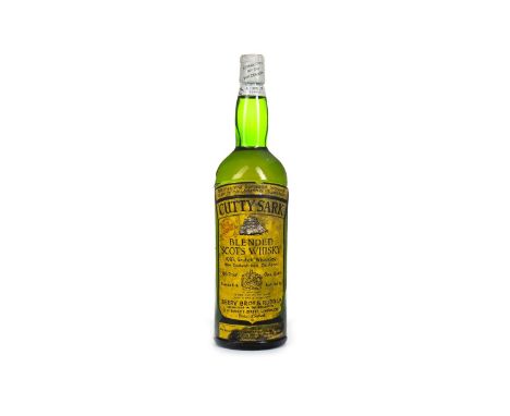 CUTTY SARK MID-TWENTIETH CENTURY Blended Scotch Whisky One Quart, 86° proof.