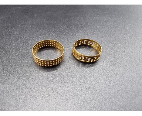 A Chinese yellow metal ring;&nbsp;and another similar. (2) 