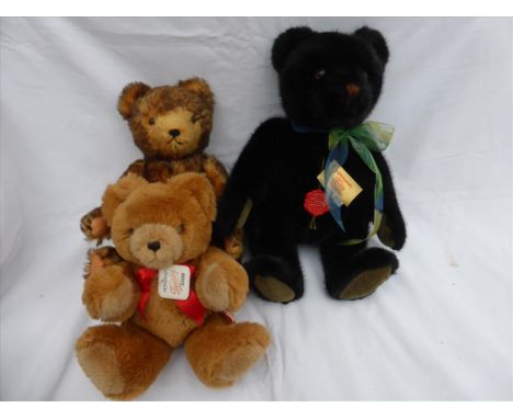 3 HERMANN BEARS INCLUDING BLACK BEAR, TEDDY 2000 AND BROWN BEAR 129/3000