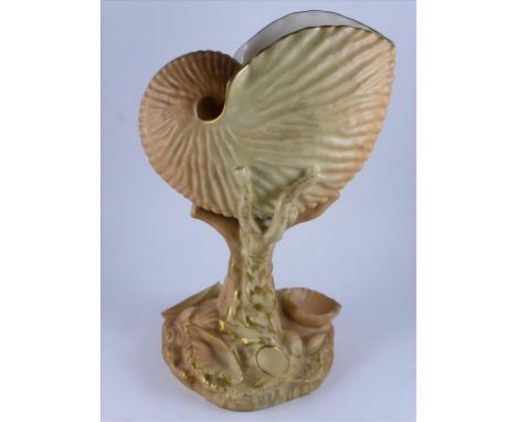 ROYAL WORCESTER NAUTILUS VASE MODEL NUMBER 101 APPROX. 18 cm