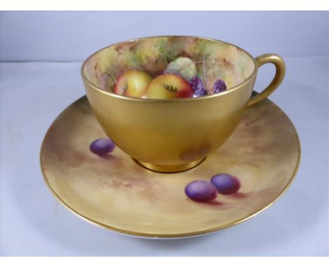 ROYAL WORCESTER FRUIT CABINET CUP AND SAUCER, SAUCER SIGNED JOHNSON, CUP SIGNED SHUCK