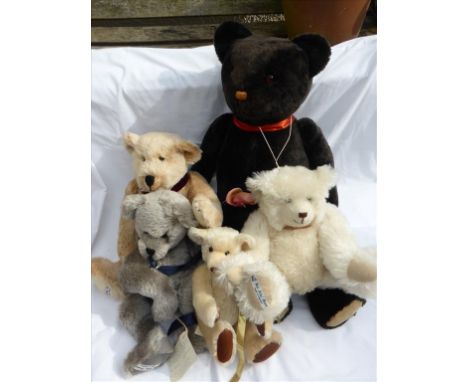 COLLECTION OF 5 'HILL BILLY' BEARS, MADE FOR R. MANNING HOROLOGIST, MALVERN INCLUDING BARTHOLOMEW, ARIADNE, HENRY, BUMBLE AND