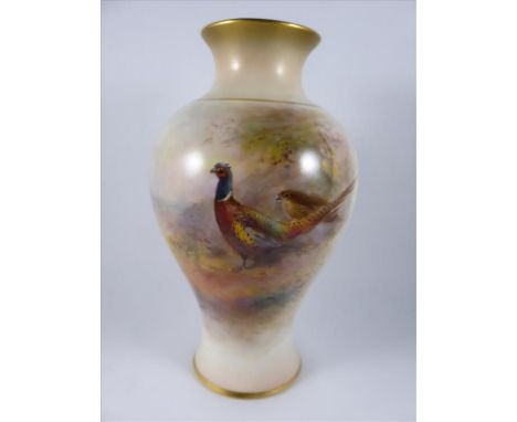 ROYAL WORCESTER VASE, MODEL 2471 WITH PHEASANT DECORATION SIGNED STINTON, APPROX. 15 cm