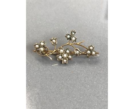 9CT PEARL FLOWER BROOCH