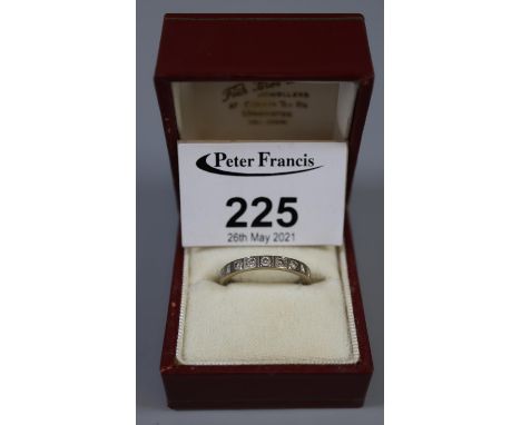 Diamond full eternity ring.  Total diamond weight 1ct.  Ring size O.  Approx weight 3 grams.  (B.P. 21% + VAT) 