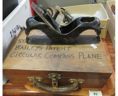 Victorian Stanley no. 13 Baileys patent circular compass plane in wooden box, together with another Stanley Bailey no. 4 plan