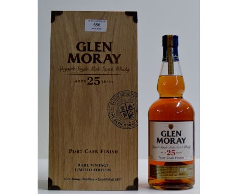 GLEN MORAY 25 YEARS OLD PORT CASK FINISH SPEYSIDE SINGLE MALT SCOTCH WHISKY, DISTILLED IN 1988, BOTTLE NUMBER 6800, WITH WOOD