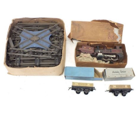 A Hornby 'O' Gauge train set including engine and tender No. 2631, two boxed wagons and quantity of track 