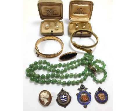 Two pairs of pearl earrings and a jade necklace etc. 