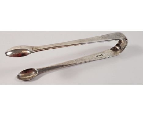 A pair of Georgian silver sugar tongs, London 1813, makers marks William Eley, William Fearn and William Chawner, 38g 