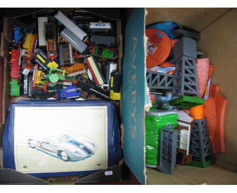 Thomas the Tank Engine Trains, track and accessories, booklets and Corgi 'Lincoln Continental' Landrover 109 W.B, other Dieca
