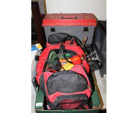 A BOX OF ASSORTED TOOLS AND TWO TOOLBOXES (3)
