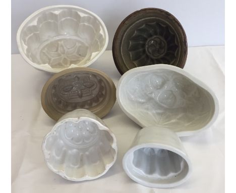 6 vintage ceramic jelly / blancmange moulds. To include Shelley. 