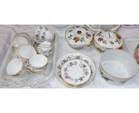 A Royal Worcester "June Garland" 8 setting tea service, 30 pieces approx; Royal Worcester Evesham tureens