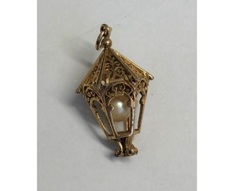 9CT GOLD NOVELTY HEXAGONAL OPEN LANTERN CHARM 4.7G APPROX.