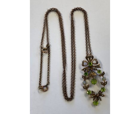 9CT ROSE GOLD BOW TIED GARLAND PERIDOT SEED PEARL AND OPAL PENDANT ON TRACE CHAIN 6.5G APPROX