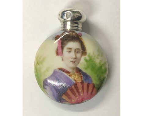 MINIATURE PORCELAIN MOON FLASK SCENT BOTTLE DECORATED WITH A GEISHA GIRL WITH SILVER SCREW TOP A/F