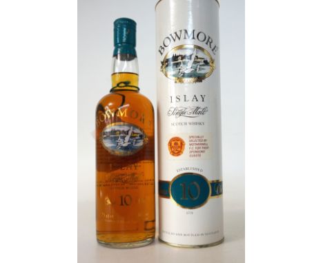 BOWMORE 10YO
A nice example of the Bowmore 10 year old single malt scotch whisky, presented with the screenprinted label.  75