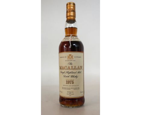 MACALLAN 18YO - 1975
Another nice bottling of the Macallan 18 Year Old Single Malt Scotch Whisky.  70cl.  43% abv.  Bottled i